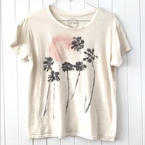 Lucky Brand Summer T-Shirt. Size: M